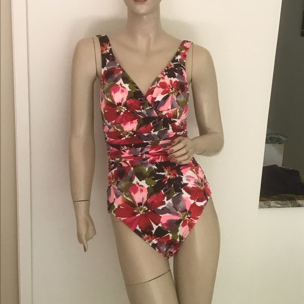 Miraclesuit Red Black Floral‎ Slimming Surplice Wrap Tank One Piece Swimsuit 8